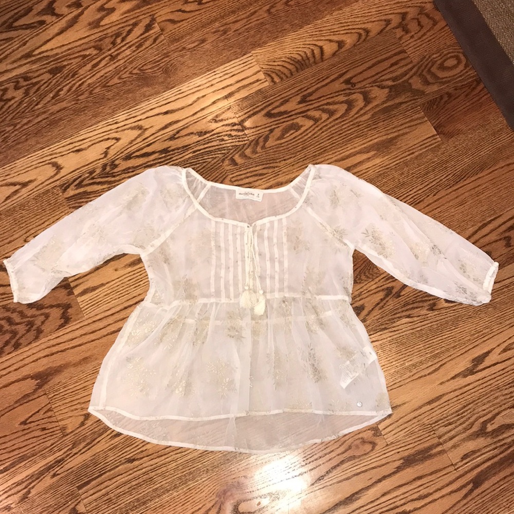 Abercrombie & Fitch gold and cream top.